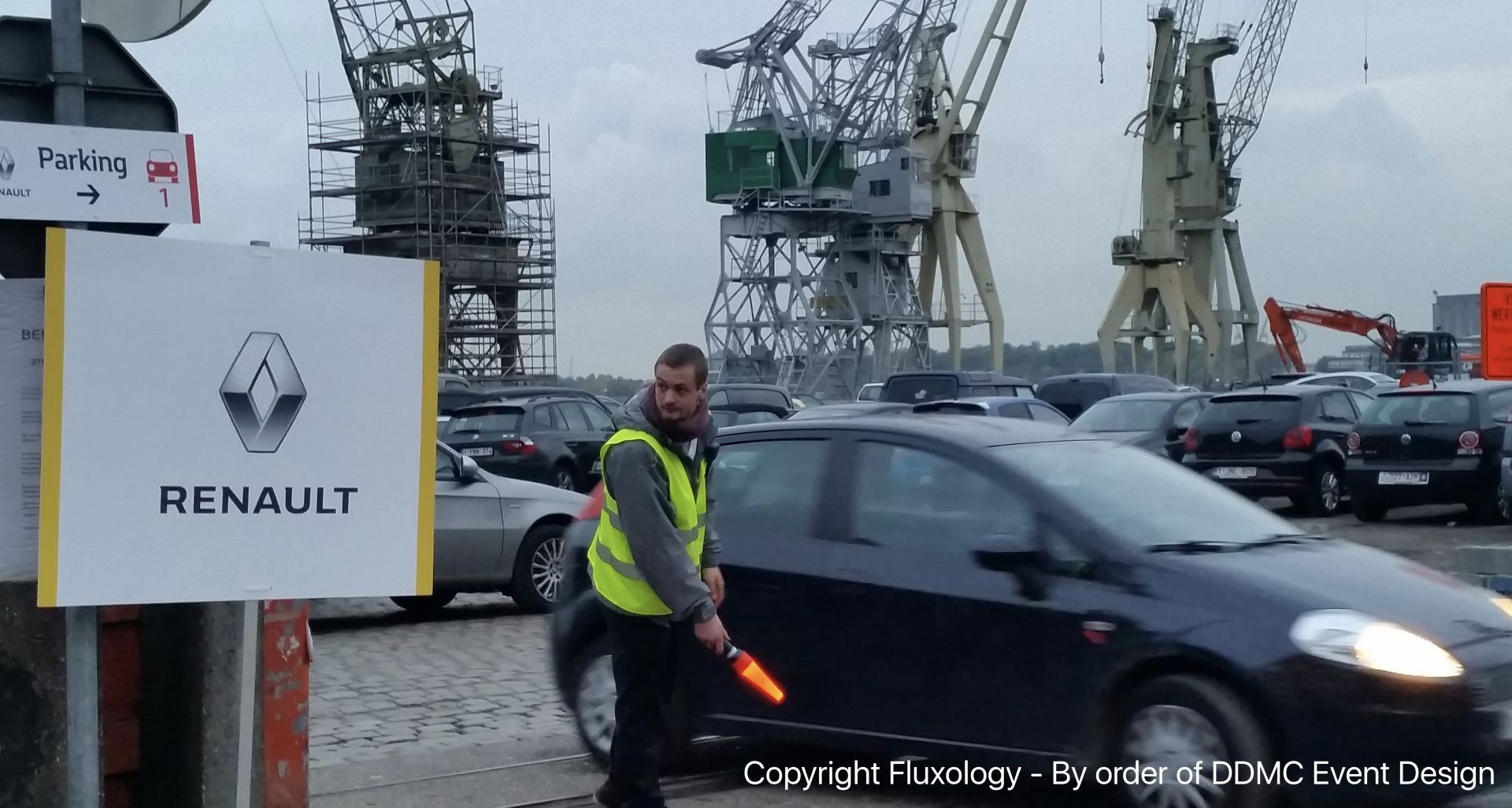 RENAULT REVEAL 2015